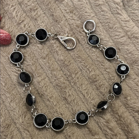 Elegant Black and Silver Women's Choker - Picture 3 of 12